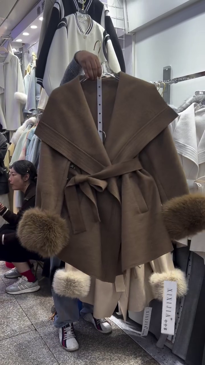 ❄️Winter Luxe White Faux Fur Cuff Belted Coat With Elegant Drape Collar & Soft-Touch Warmth❄️