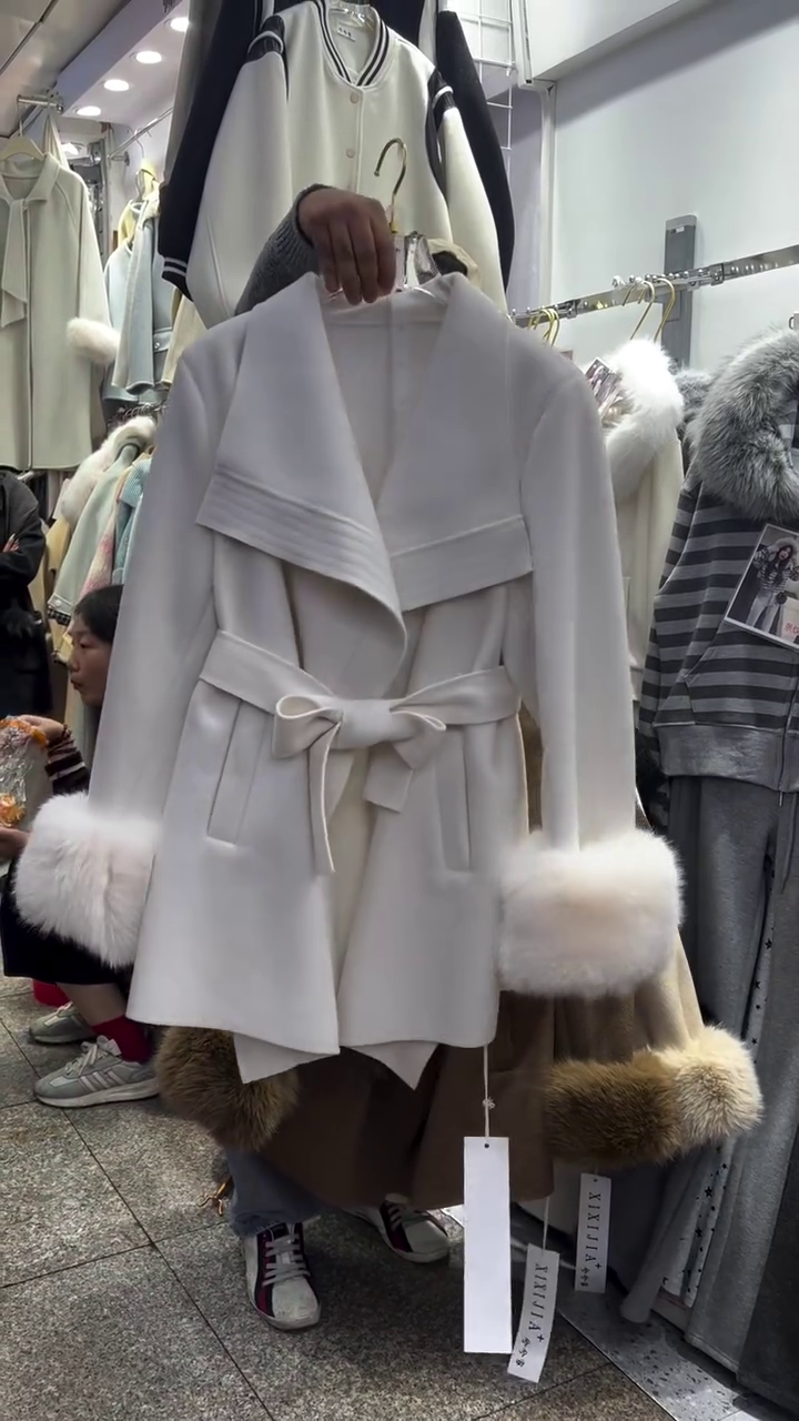 ❄️Winter Luxe White Faux Fur Cuff Belted Coat With Elegant Drape Collar & Soft-Touch Warmth❄️