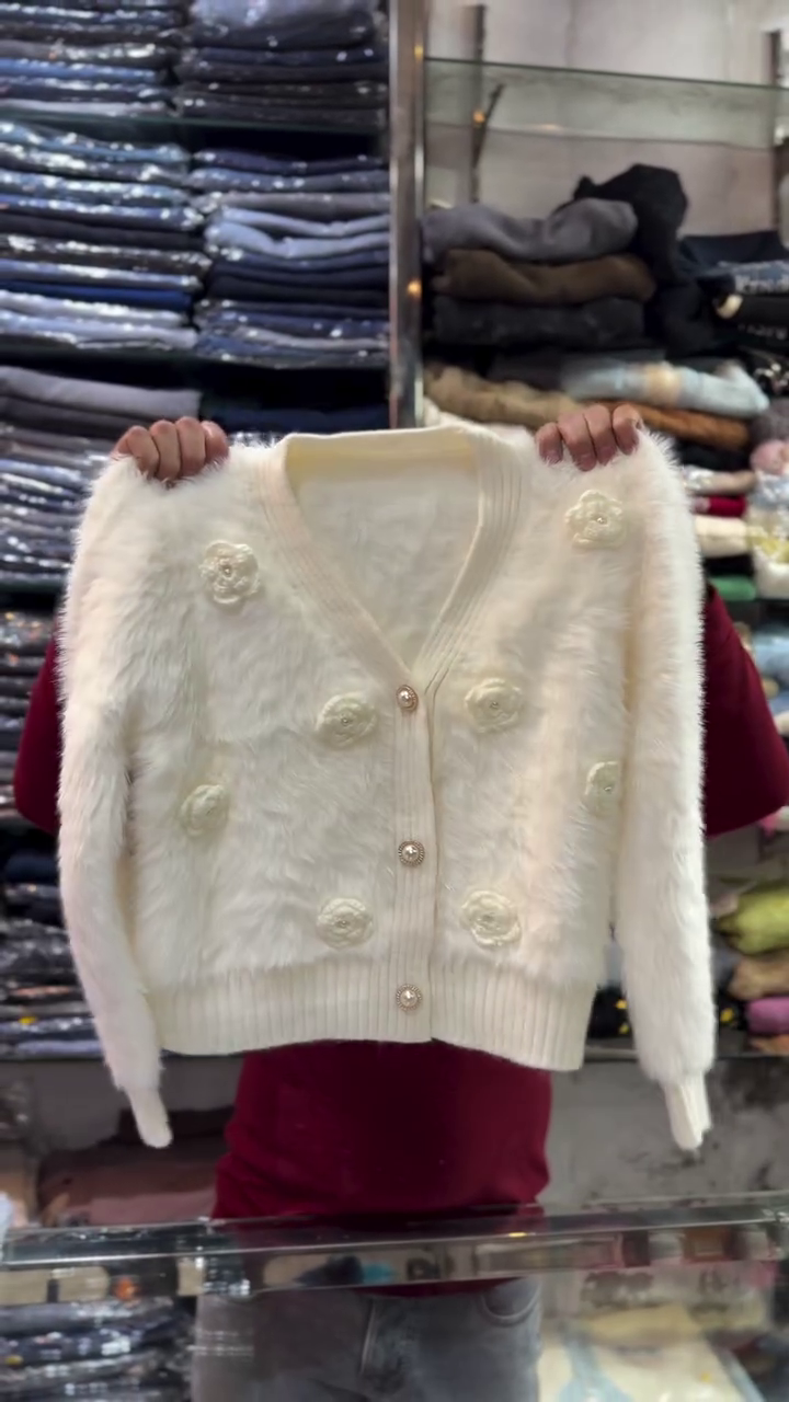 🌷Blushing Rose Plush Textured Cardigan with 3D Rosette Button Accents & Cozy Luxe Warmth🌷