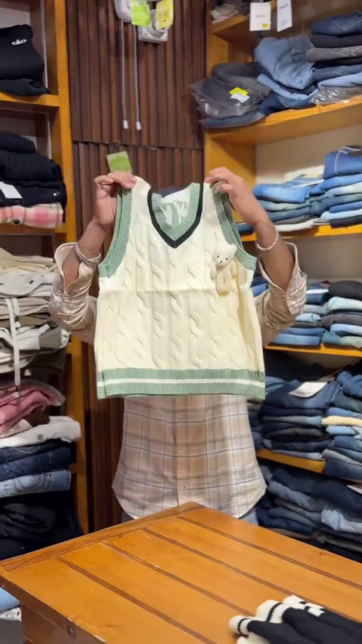 Mint Cable Knit Sleeveless V‑Neck Sweater Vest with Plush Teddy Charm 💚🧸