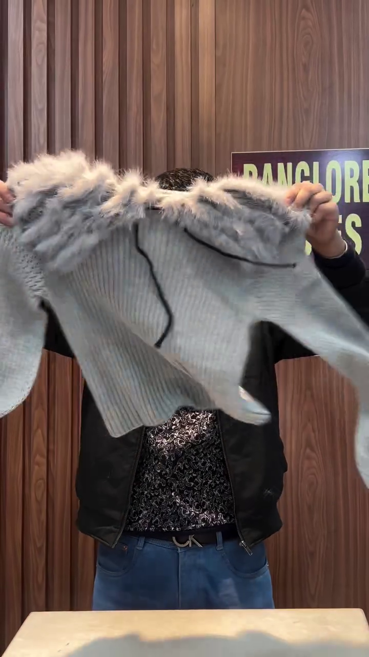 Cocoa Whirl: Cropped Knit with Fuzzy Collar & Autumn Soul” 🍂🤎🧶