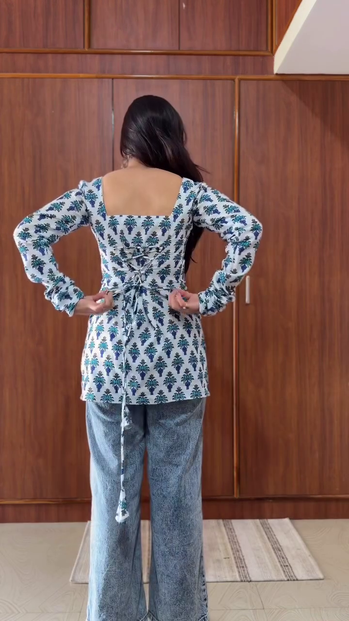 Barefoot Bloom: The Denim Whisper of Summer" 🌸👖🌞