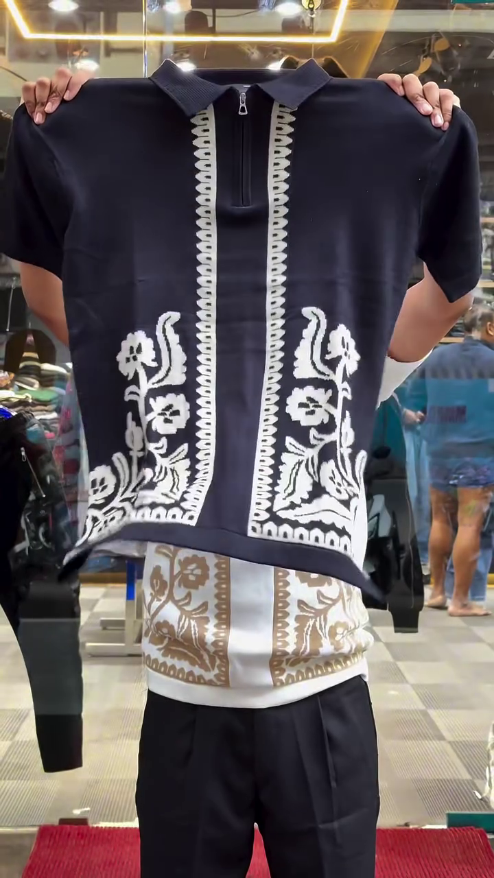 Dark Short-Sleeve Embroidered Shirt with White Floral and Geometric Patterns and Zipper Collar 👕🖤🌿✨⚡