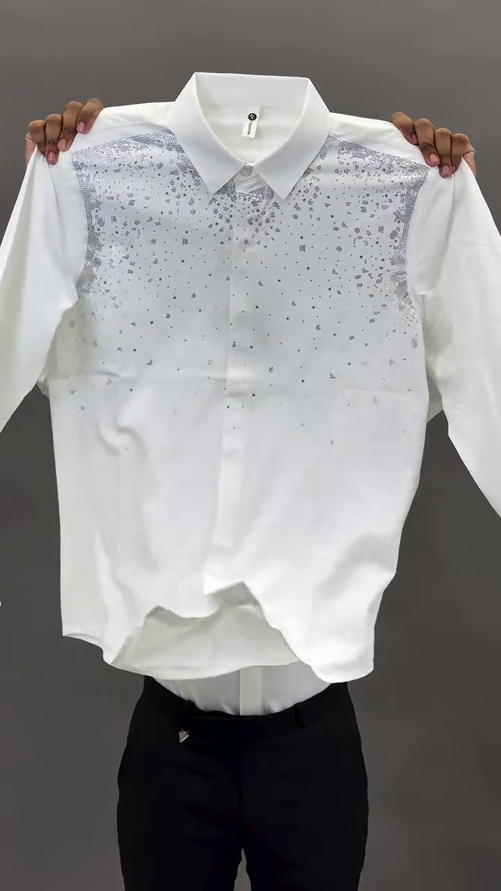 White Long-Sleeve Button-Up Shirt with Intricate Dragon Artwork in Circular Motion 🐉👕⚪139