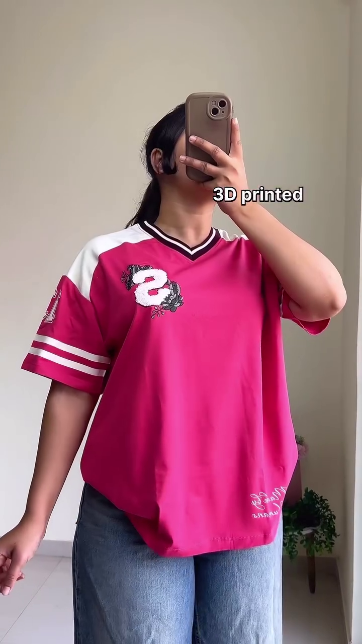 White Graphic T-Shirt 👕 with Gothic Hello Kitty 🐱 Design + 3D Printed Effect ✨ + Casual Blue Jeans 👖