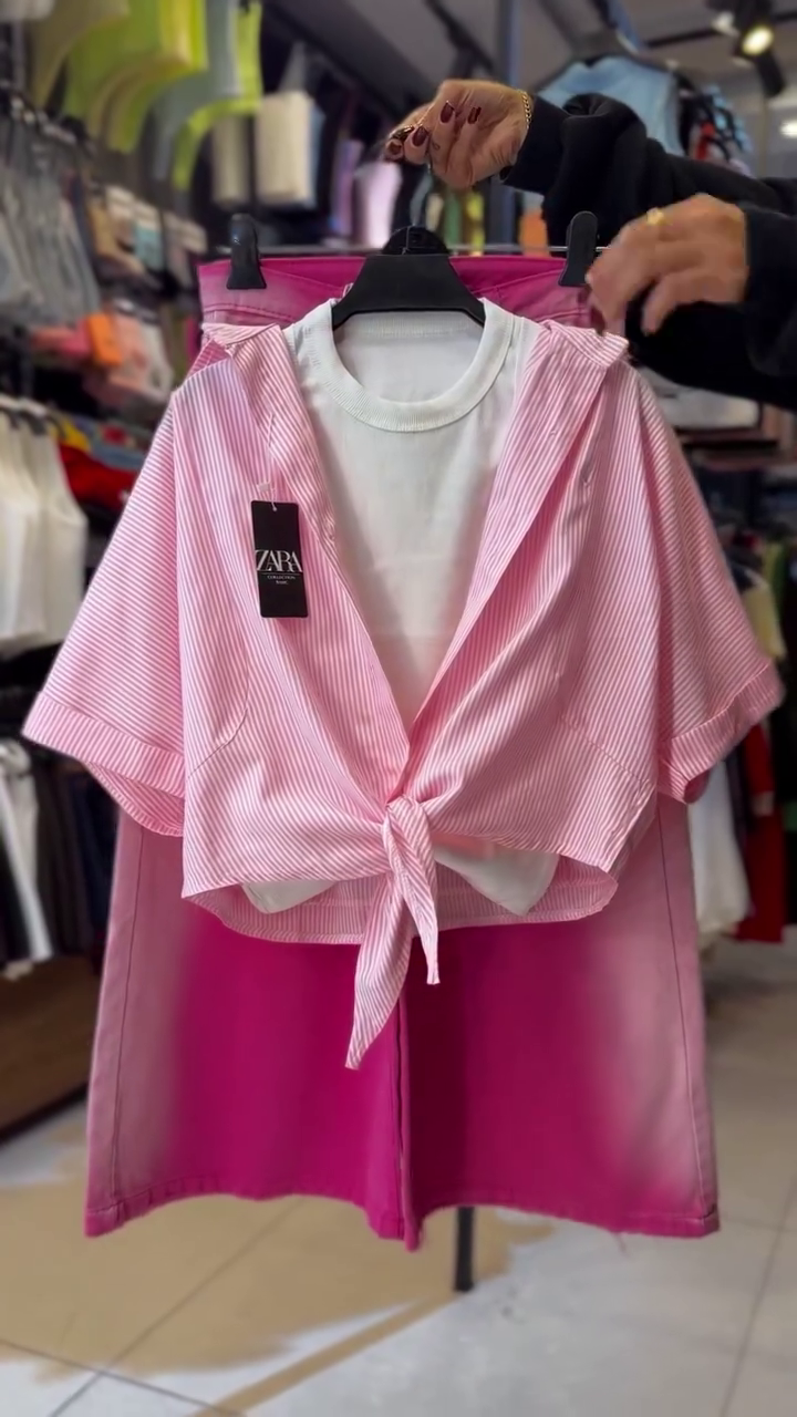 White T-Shirt 👕 Layered Under Pink & White Striped Short-Sleeved Shirt 🎀 + Bright Pink Shorts 👖 Coordinated Casual Outfit