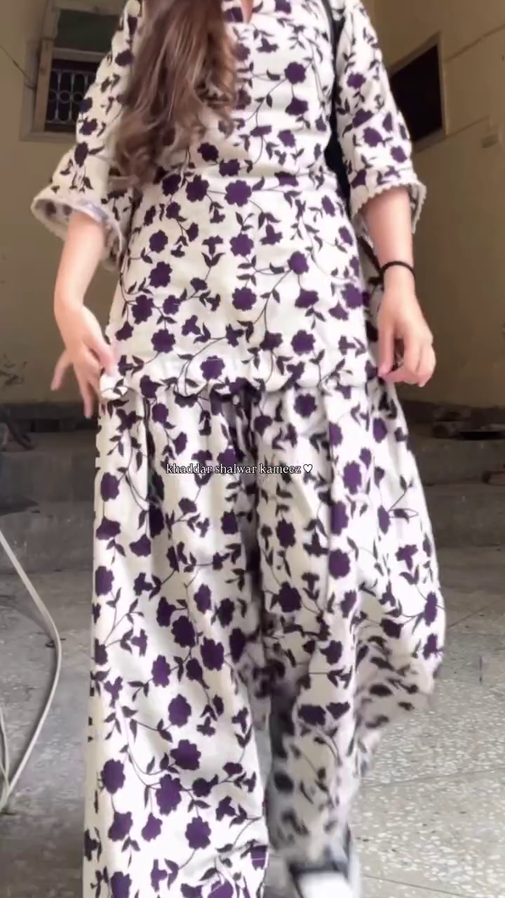 Traditional Khaddar Shalwar Kameez 👗👖 with Floral Pattern 🌸 in Dark Purple 💜 on Light Background 🤍 + Modern Sneakers 👟 Fusion