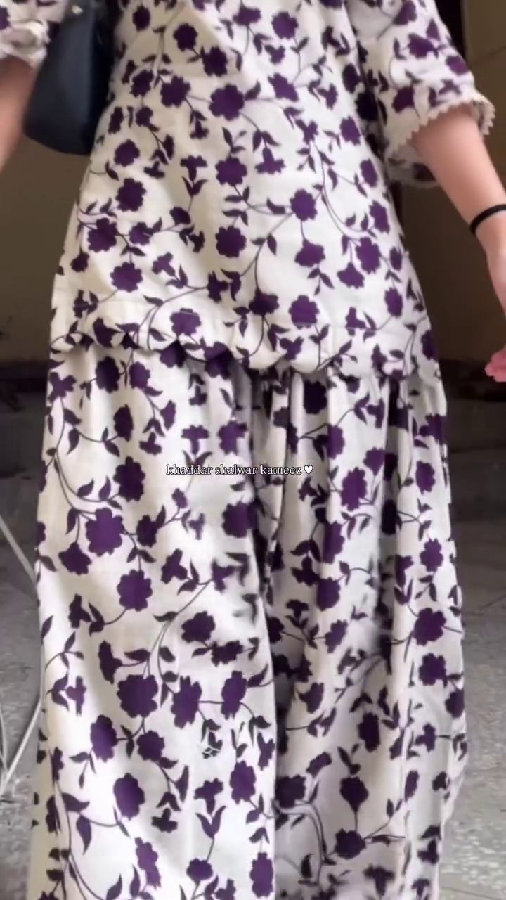 Traditional Khaddar Shalwar Kameez 👗👖 with Floral Pattern 🌸 in Dark Purple 💜 on Light Background 🤍 + Modern Sneakers 👟 Fusion