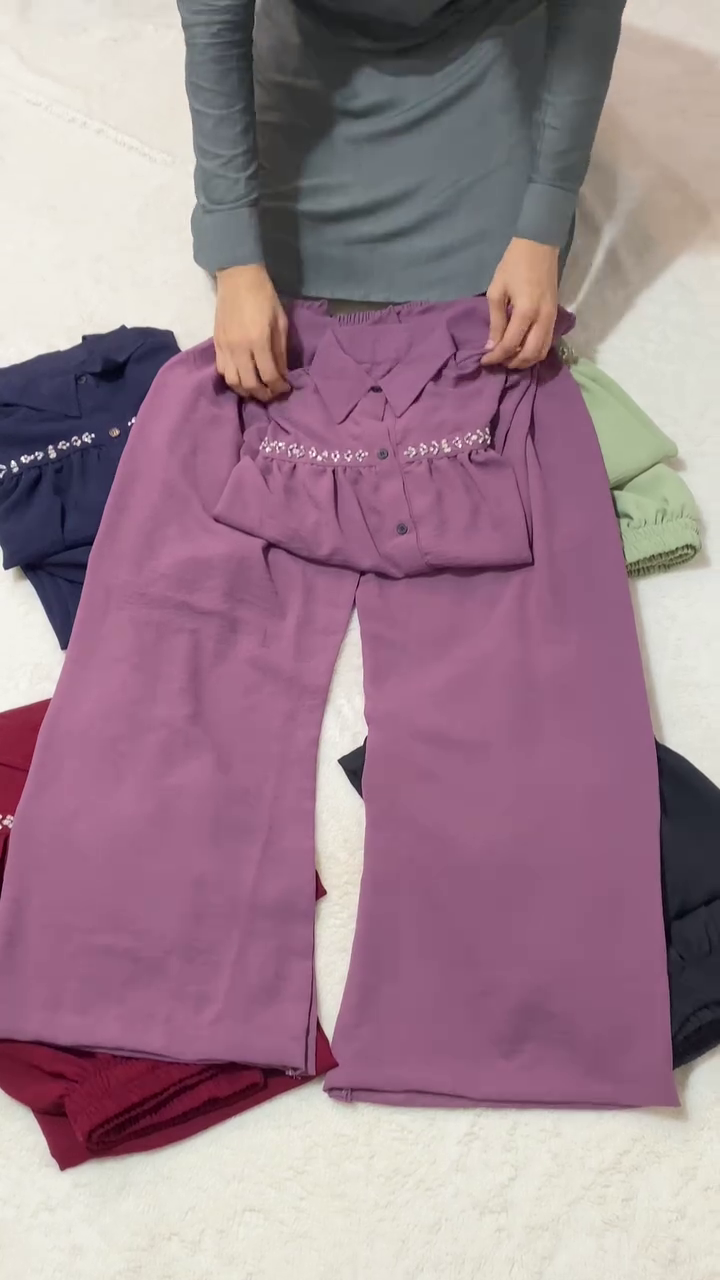 Women’s Mauve Two-Piece Co-Ord Set – Embellished Button-Down Shirt with Matching Wide-Leg Trousers 👚👖✨