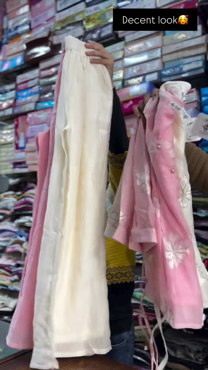 Women’s Soft Pink Floral Embroidered Short Kurti Top with Matching Elastic Waist Flared Palazzo 👚🌷✨