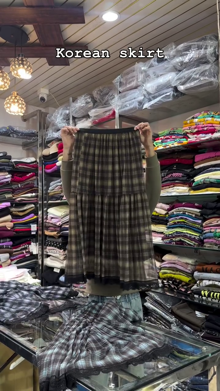 Brown & Black Plaid Layered “Korean Style” Elastic Waist Midi Skirt with Tiered Hem & Inner Lace Finish 🤎🖤👗✨