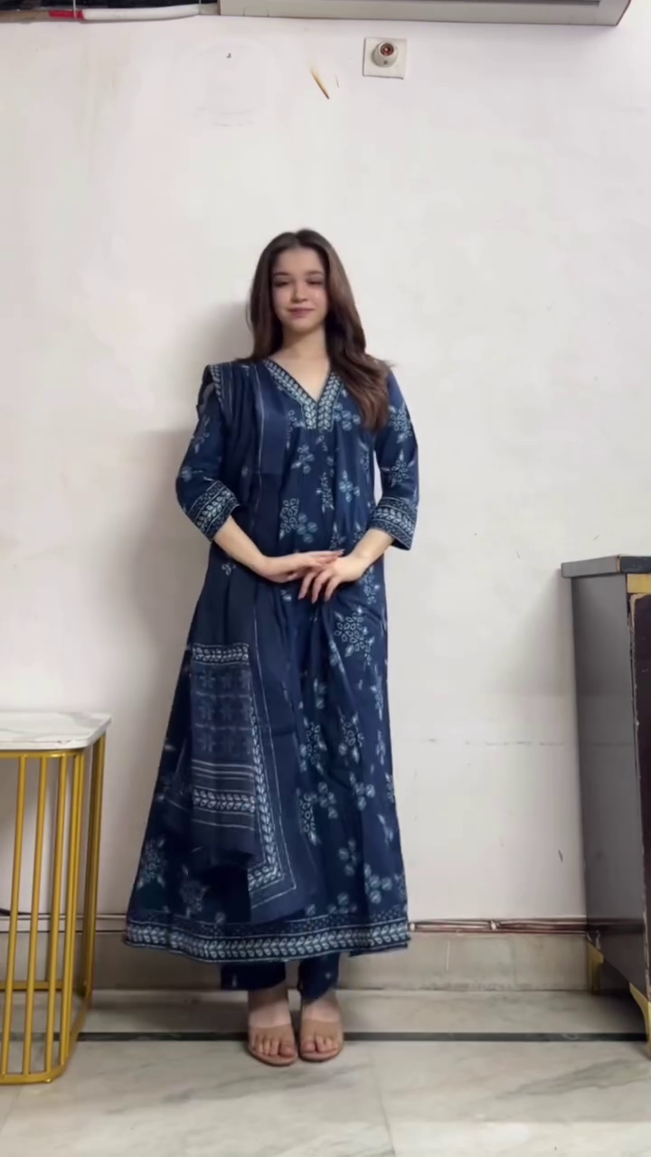 Navy Blue Floral Printed V-Neck Long Anarkali Kurta with Matching Pants and Coordinated Dupatta Traditional Ethnic Three-Piece Set 💙🌸👗✨ 🌟 Product Details: