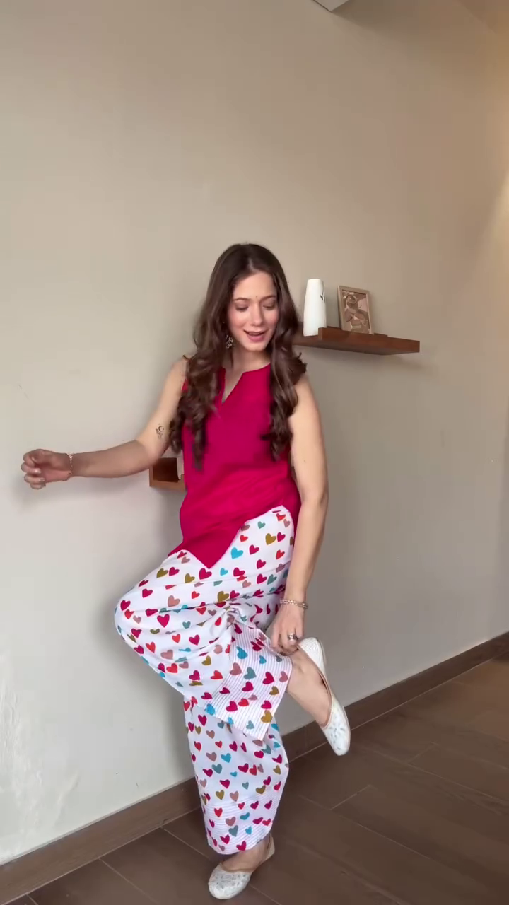 Elegant Sleeveless Rose Pink Soft Cotton Relaxed Fit Lounge Co-Ord Set with Lace Hem Straight Pants