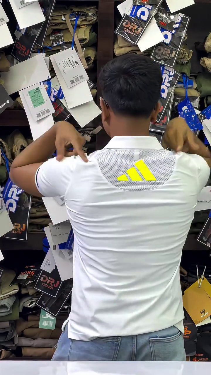 Classic White Short Sleeve Slim Fit Polo T-Shirt with Minimal Chest Logo Accent and Contrast Sleeve Edge Detail