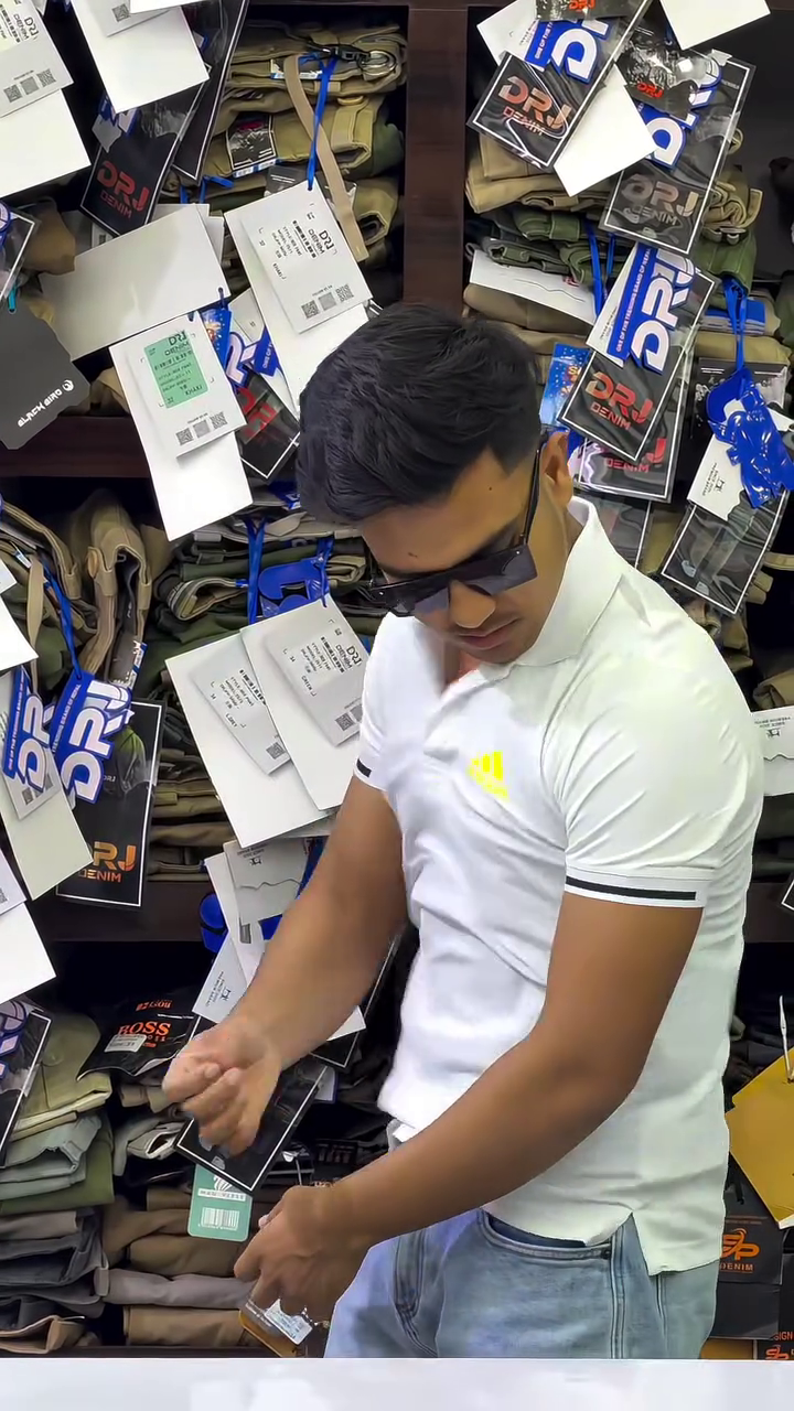 Classic White Short Sleeve Slim Fit Polo T-Shirt with Minimal Chest Logo Accent and Contrast Sleeve Edge Detail