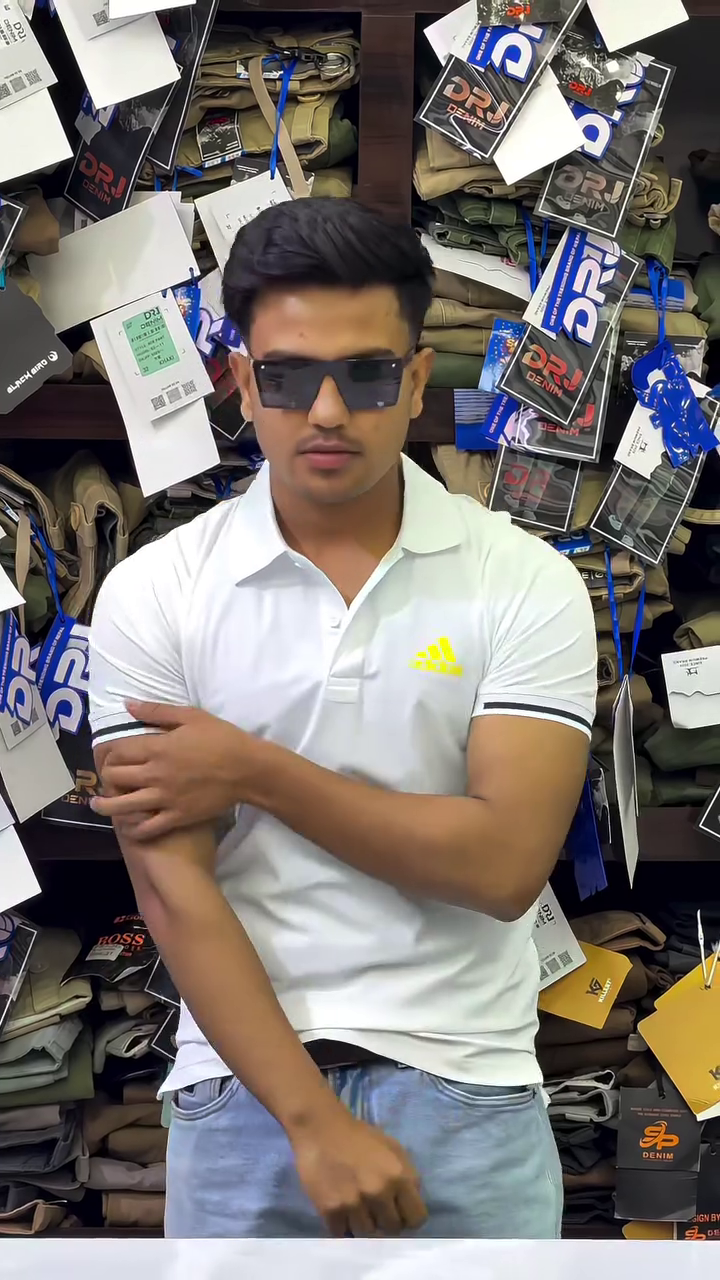 Classic White Short Sleeve Slim Fit Polo T-Shirt with Minimal Chest Logo Accent and Contrast Sleeve Edge Detail