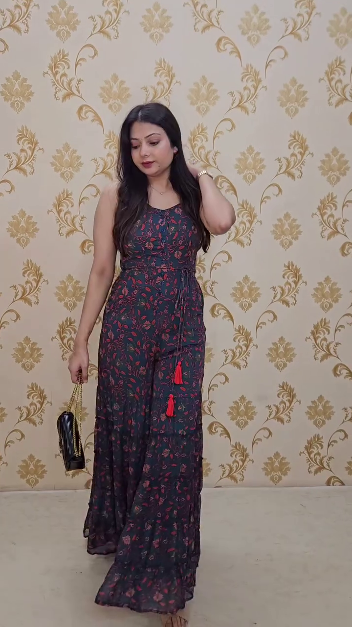 Charcoal Grey Floral Printed Sleeveless Layered Maxi Dress with Waist Tie Tassel Detail – Boho Chic Evening & Casual Party Outfit