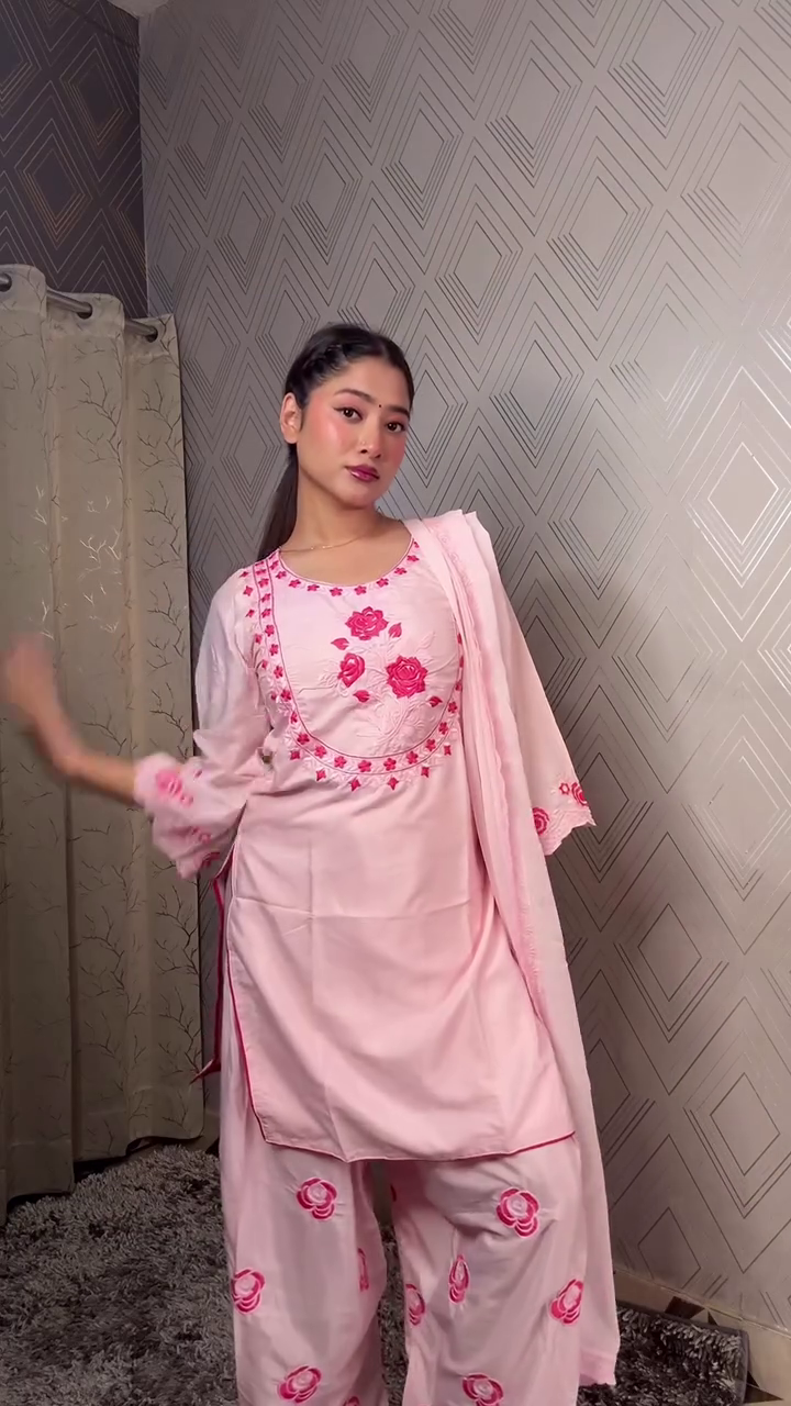 Dramatic Flared Sleeves Ethnic Festive Outfit for Women