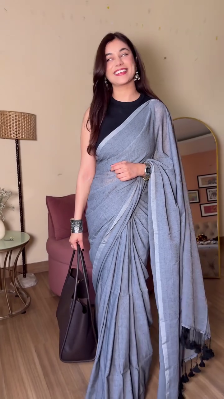 Saree with Minimal Gold Dot Detailing