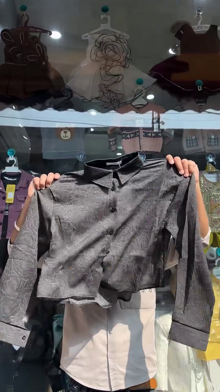 Cropped Button Shirt – Modern Slim Fit  Top