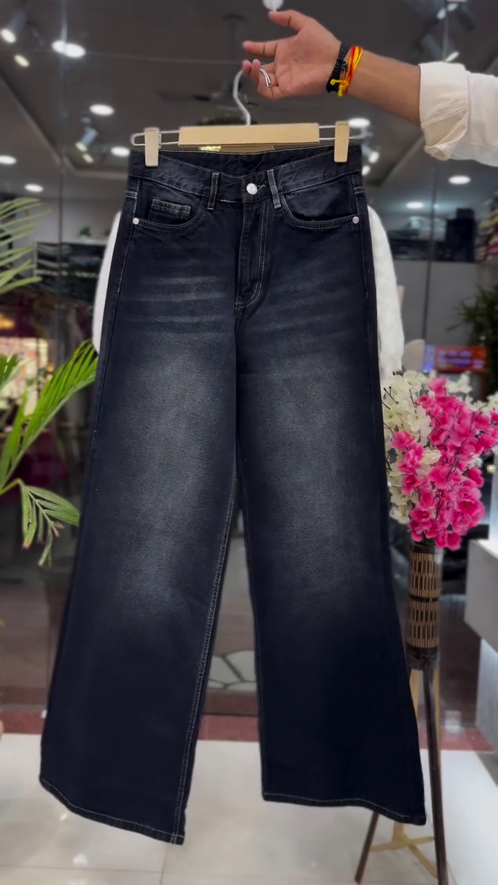 Blush Bloom Lace Detail Crop Top with Elegant Black Wide-Leg Pants Co-Ord Set 🌸✨