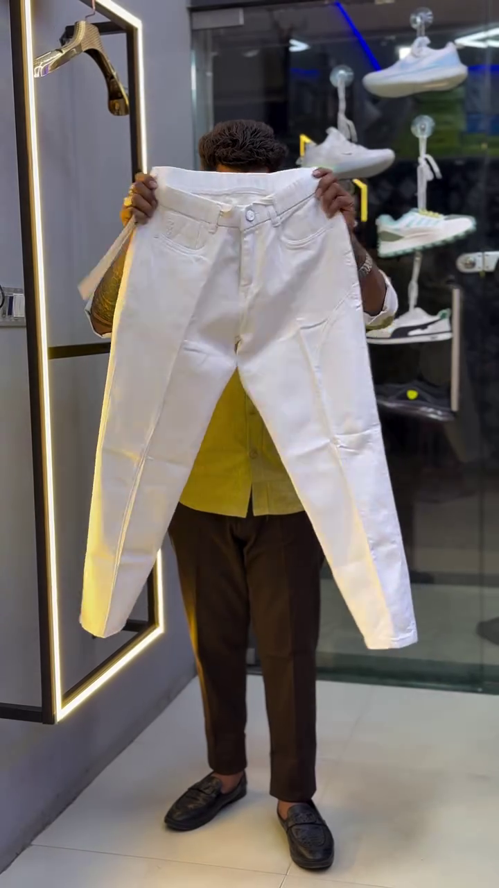 Urban Edge Cream Slim-Fit Drawstring Comfort Pants 🤍✨