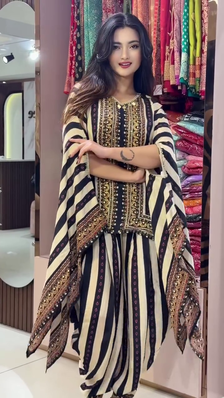 🖤 Regal Black & Beige Striped Cape Co-Ord Set – Statement Ethnic Fusion Glam ✨👑