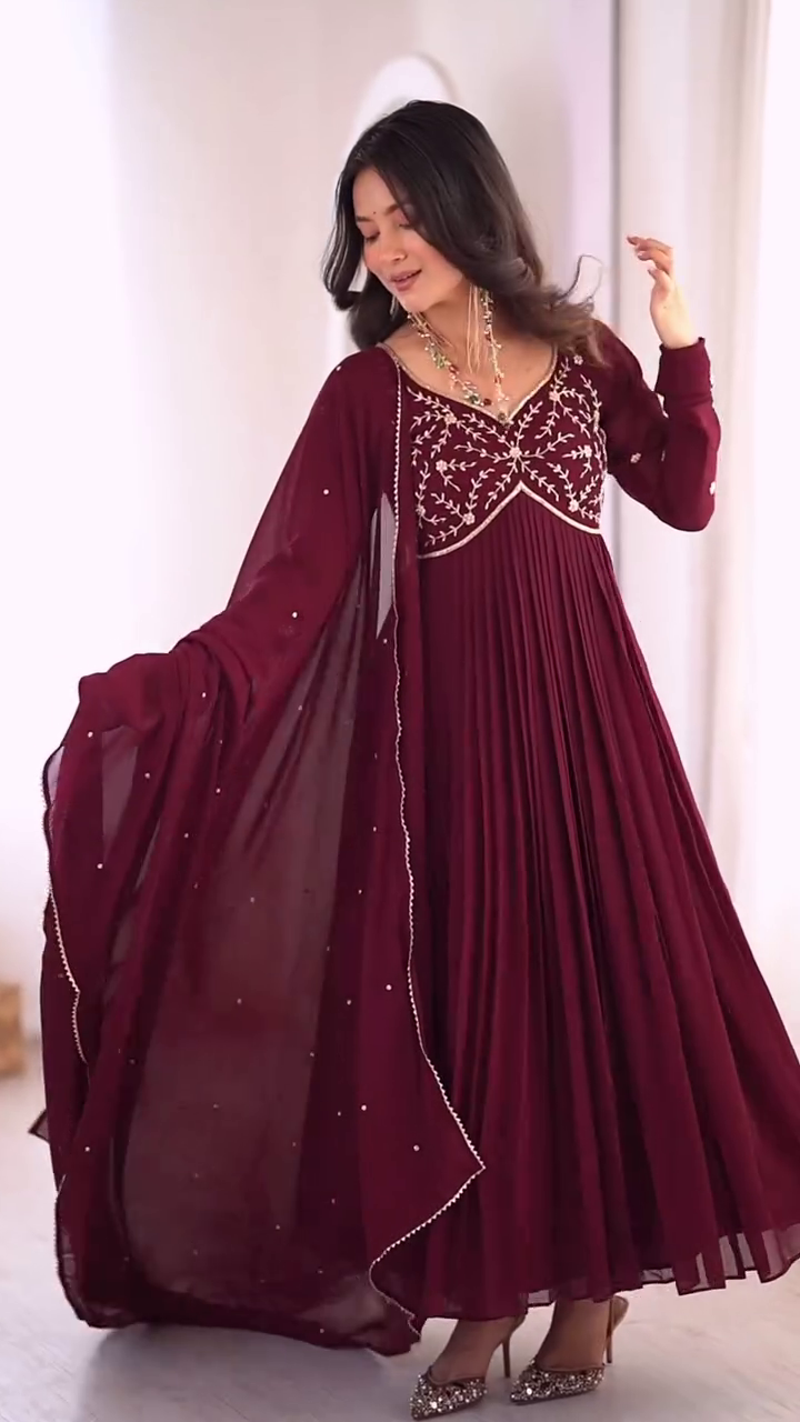 🍷 Royal Wine Embroidered Anarkali Gown with Dupatta – Elegant Festive Statement ✨👑