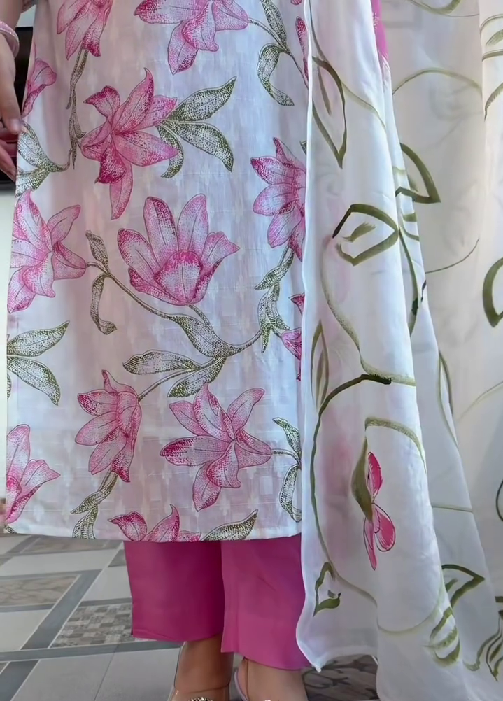 Blush Bloom Floral Kurta Set with Dupatta – Graceful Ethnic Elegance 🌸🤍✨